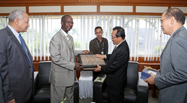 Mentan Suswono Terima Menteri Peternakan dan Perikanan Sudan